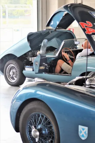 Foto 81 di 236: LISTER JAGUAR KNOBBLY 1958