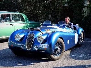 Foto 109 di 269: JAGUAR XK120 ots 1952-1000 MIGLIA ELIGIBLE