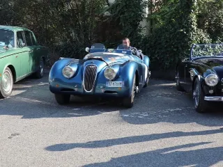 Foto 110 di 269: JAGUAR XK120 ots 1952-1000 MIGLIA ELIGIBLE