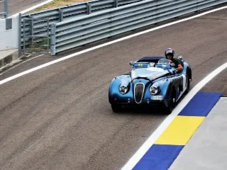 Foto 151 di 269: JAGUAR XK120 ots 1952-1000 MIGLIA ELIGIBLE