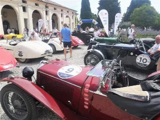 Foto 169 di 269: JAGUAR XK120 ots 1952-1000 MIGLIA ELIGIBLE