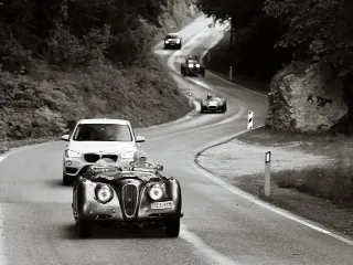 Foto 188 di 269: JAGUAR XK120 ots 1952-1000 MIGLIA ELIGIBLE