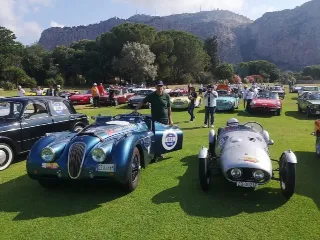 Foto 194 di 269: JAGUAR XK120 ots 1952-1000 MIGLIA ELIGIBLE