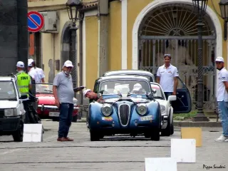 Foto 203 di 269: JAGUAR XK120 ots 1952-1000 MIGLIA ELIGIBLE