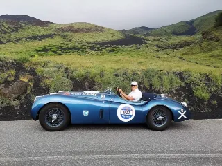 Foto 212 di 269: JAGUAR XK120 ots 1952-1000 MIGLIA ELIGIBLE