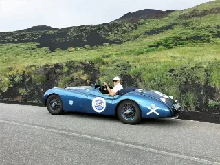 Foto 213 di 269: JAGUAR XK120 ots 1952-1000 MIGLIA ELIGIBLE
