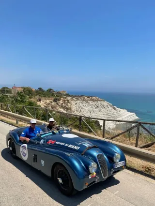 Foto 221 di 269: JAGUAR XK120 ots 1952-1000 MIGLIA ELIGIBLE