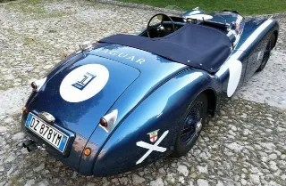 Foto 31 di 269: JAGUAR XK120 ots 1952-1000 MIGLIA ELIGIBLE