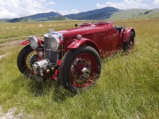 Foto 70 di 269: JAGUAR XK120 ots 1952-1000 MIGLIA ELIGIBLE