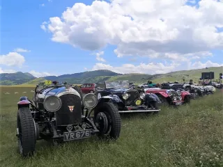 Foto 72 di 269: JAGUAR XK120 ots 1952-1000 MIGLIA ELIGIBLE