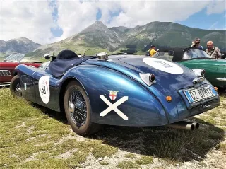 Foto 75 di 269: JAGUAR XK120 ots 1952-1000 MIGLIA ELIGIBLE