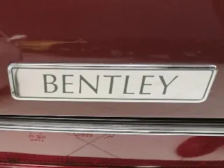 Foto 12 di 57: BENTLEY BROOKLANDS 1993