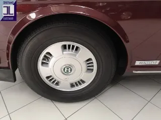 Foto 13 di 57: BENTLEY BROOKLANDS 1993