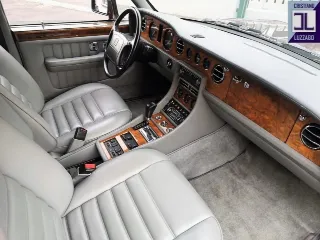 Foto 30 di 57: BENTLEY BROOKLANDS 1993