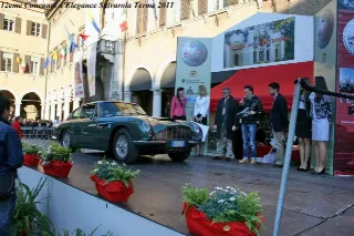 Foto 111 di 397: ASTON MARTIN DB6 1966