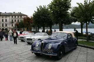 Foto 144 di 397: ASTON MARTIN DB6 1966
