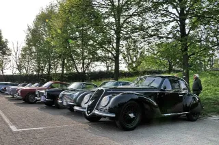 Foto 192 di 397: ASTON MARTIN DB6 1966