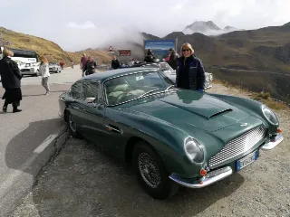 Foto 204 di 397: ASTON MARTIN DB6 1966