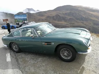 Foto 207 di 397: ASTON MARTIN DB6 1966