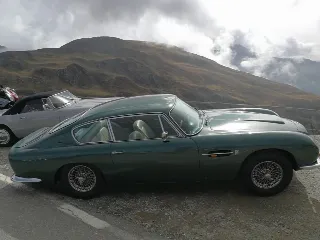 Foto 208 di 397: ASTON MARTIN DB6 1966