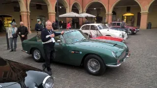 Foto 229 di 397: ASTON MARTIN DB6 1966