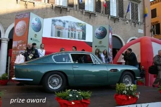 Foto 25 di 397: ASTON MARTIN DB6 1966