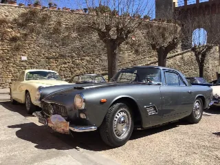Foto 264 di 397: ASTON MARTIN DB6 1966