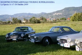Foto 28 di 397: ASTON MARTIN DB6 1966