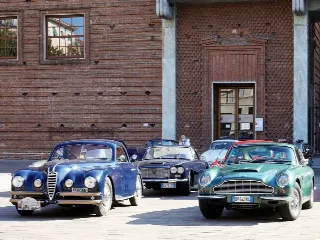Foto 315 di 397: ASTON MARTIN DB6 1966