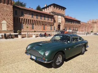 Foto 379 di 397: ASTON MARTIN DB6 1966