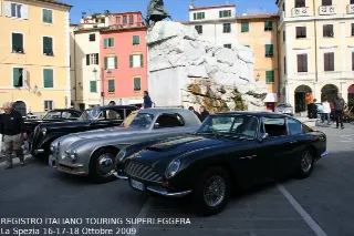 Foto 38 di 397: ASTON MARTIN DB6 1966