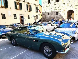 Foto 396 di 397: ASTON MARTIN DB6 1966