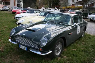 Foto 46 di 397: ASTON MARTIN DB6 1966