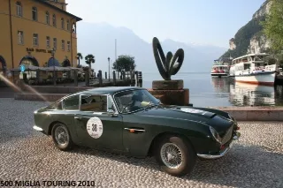 Foto 52 di 397: ASTON MARTIN DB6 1966