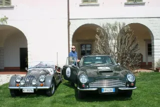Foto 69 di 397: ASTON MARTIN DB6 1966