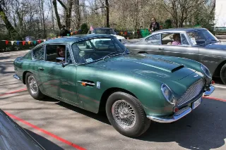 Foto 89 di 397: ASTON MARTIN DB6 1966