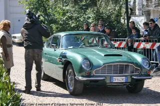 Foto 98 di 397: ASTON MARTIN DB6 1966