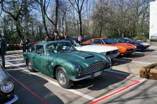 Foto 99 di 397: ASTON MARTIN DB6 1966