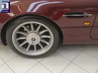 Foto 11 di 26: ASTON MARTIN DB7 1995