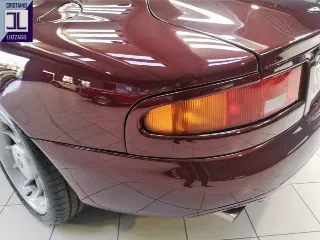 Foto 12 di 26: ASTON MARTIN DB7 1995