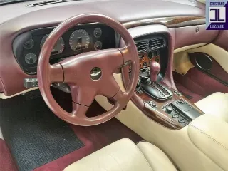 Foto 15 di 26: ASTON MARTIN DB7 1995