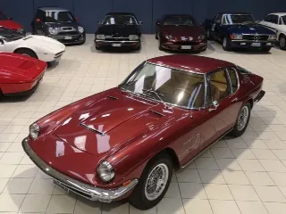 Foto 4 di 47: MASERATI MISTRAL 3.700 1968