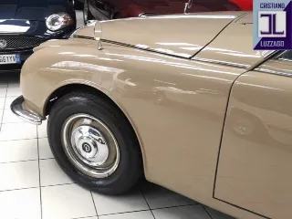Foto 19 di 64: DAIMLER 2500 V8 SALOON RHD 1969