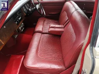 Foto 41 di 64: DAIMLER 2500 V8 SALOON RHD 1969