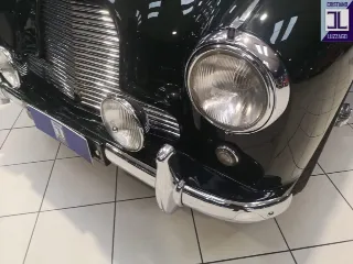 Foto 18 di 60: ASTON MARTIN DB2/4 1957