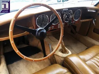 Foto 27 di 60: ASTON MARTIN DB2/4 1957