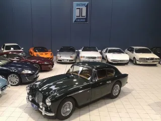 Foto 2 di 60: ASTON MARTIN DB2/4 1957