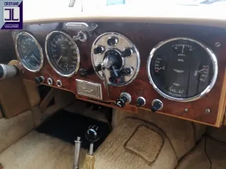 Foto 35 di 60: ASTON MARTIN DB2/4 1957