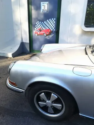 Foto 11 di 110: PORSCHE 911 2.200 E TARGA 1971