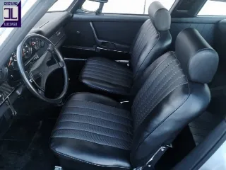Foto 28 di 110: PORSCHE 911 2.200 E TARGA 1971